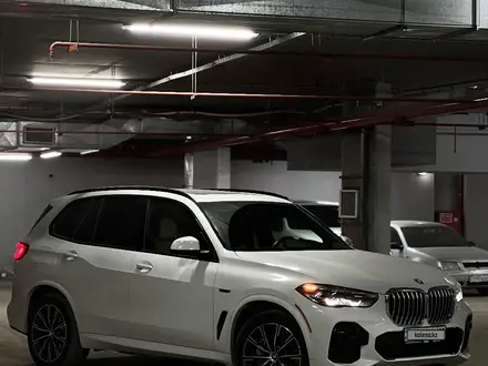 BMW X5 2022 года за 41 799 900 тг. в Актау