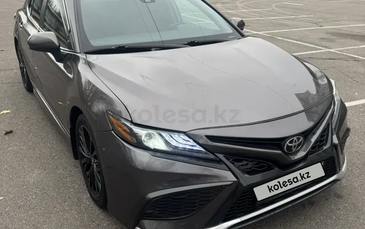 Toyota Camry 2019 года за 9 300 000 тг. в Алматы