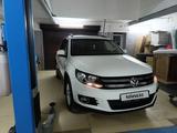Volkswagen Tiguan 2014 года за 6 000 000 тг. в Актобе – фото 2