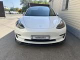 Tesla Model 3 2022 года за 21 000 000 тг. в Караганда – фото 2