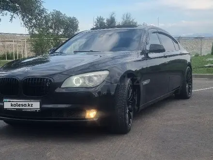 BMW 750 2008 года за 8 000 000 тг. в Алматы – фото 2