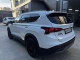 Hyundai Santa Fe 2022 года за 16 000 000 тг. в Уральск – фото 3