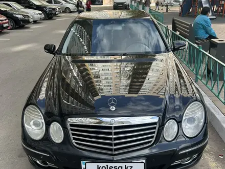 Mercedes-Benz E 320 2003 года за 5 500 000 тг. в Астана