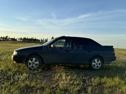 Volkswagen Passat 1992 года за 1 200 000 тг. в Астана – фото 2