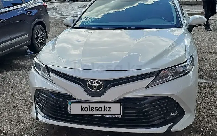 Toyota Camry 2019 года за 11 900 000 тг. в Экибастуз