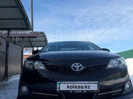 Toyota Camry 2014 года за 7 500 000 тг. в Уральск – фото 3