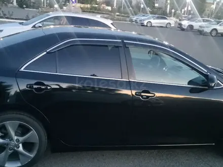 Toyota Camry 2014 года за 7 500 000 тг. в Уральск – фото 12