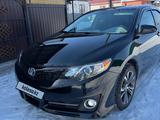 Toyota Camry 2014 годаүшін7 500 000 тг. в Уральск – фото 2