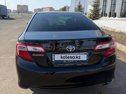 Toyota Camry 2014 года за 7 500 000 тг. в Уральск – фото 4