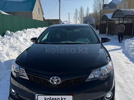 Toyota Camry 2014 года за 7 500 000 тг. в Уральск – фото 10