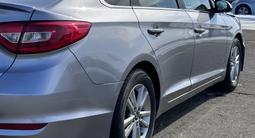 Hyundai Sonata 2017 года за 5 300 000 тг. в Уральск – фото 2