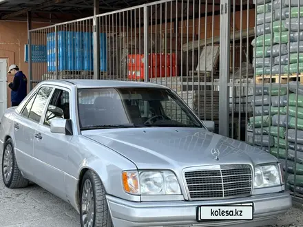 Mercedes-Benz E 200 1993 года за 1 700 000 тг. в Айтеке би – фото 6