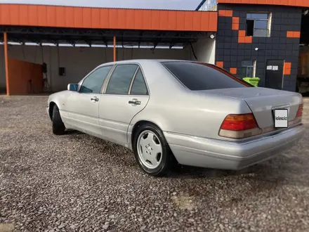 Mercedes-Benz S 320 1995 года за 3 150 000 тг. в Жанаозен – фото 7