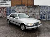 Mercedes-Benz C 180 1996 года за 1 800 000 тг. в Караганда – фото 3