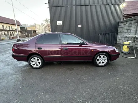 Toyota Carina E 1995 года за 2 650 000 тг. в Балпык би – фото 2