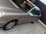 Mercedes-Benz E 230 1998 года за 2 800 000 тг. в Шымкент – фото 2