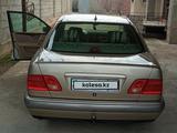 Mercedes-Benz E 230 1998 года за 2 800 000 тг. в Шымкент – фото 5