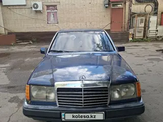 Mercedes-Benz E-Class, 1992