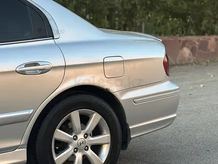 Hyundai Sonata 2003 года за 2 200 000 тг. в Шымкент – фото 5