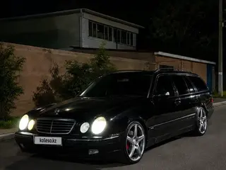 Mercedes-Benz E 280