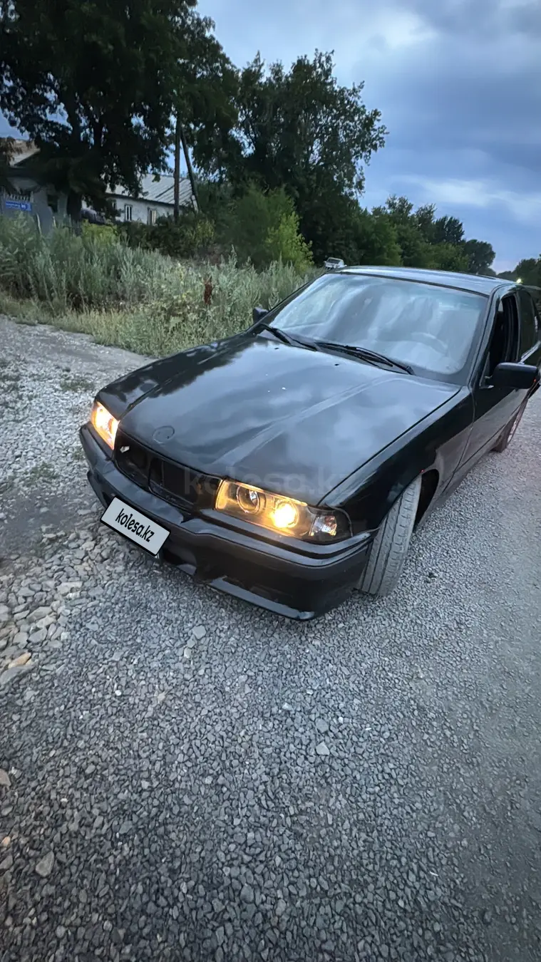 BMW 3 Series, 1993