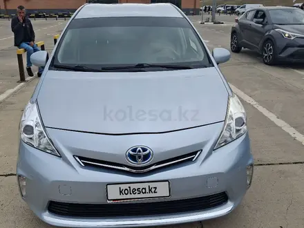 Toyota Prius V 2013 года за 4 500 000 тг. в Атырау