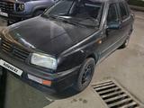 Volkswagen Vento 1996 года за 800 000 тг. в Алматы