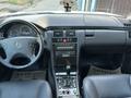 Mercedes-Benz E 320 2000 года за 6 000 000 тг. в Шымкент – фото 10