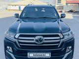 Toyota Land Cruiser 2019 годаfor46 000 000 тг. в Шымкент