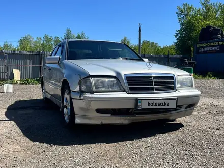 Mercedes-Benz C 220 1996 года за 1 800 000 тг. в Караганда – фото 4