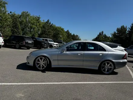 Mercedes-Benz C 55 AMG 2004 года за 17 000 000 тг. в Алматы – фото 15