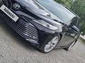 Toyota Camry 2019 года за 14 650 000 тг. в Семей – фото 19