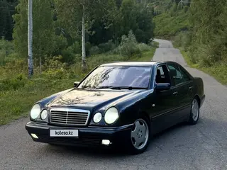 Mercedes-Benz E 320