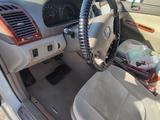 Toyota Camry 2003 годаүшін4 200 000 тг. в Уральск – фото 2