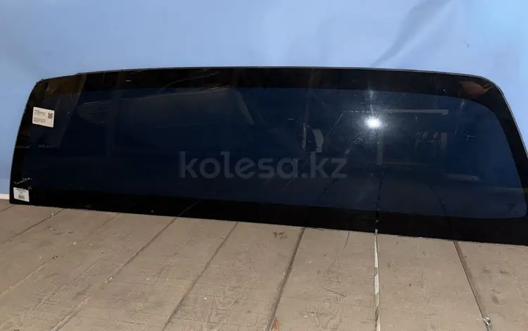 Стекло лобовое заднее Toyota Tundra за 150 000 тг. в Алматы