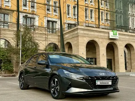 Hyundai Elantra 2022 года за 11 500 000 тг. в Актау