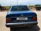 Mercedes-Benz E 220 1991 года за 2 900 000 тг. в Алматы – фото 3
