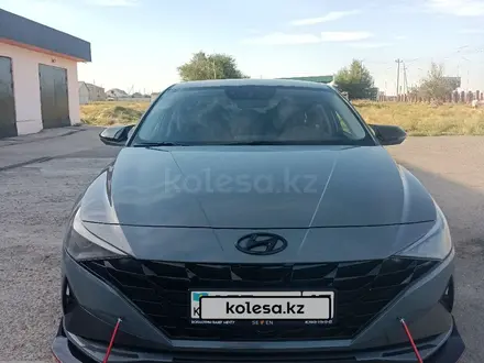 Hyundai Elantra 2021 года за 9 500 000 тг. в Шымкент