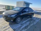 Hyundai Solaris 2021 годаfor7 200 000 тг. в Актобе