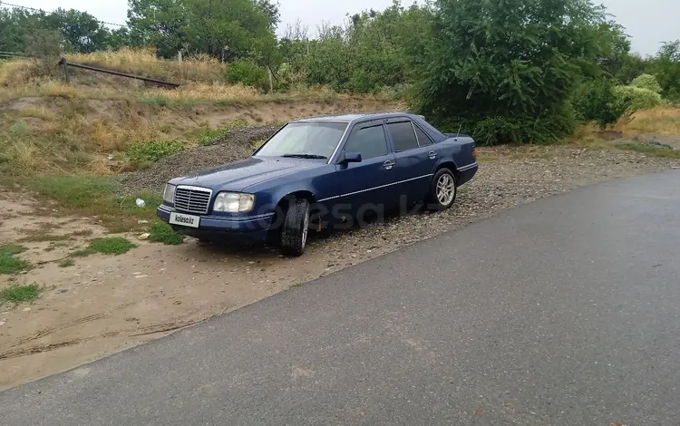 Mercedes-Benz E 220 1994 года за 1 400 000 тг. в Талдыкорган