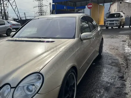 Mercedes-Benz E 500 2002 года за 3 800 000 тг. в Алматы – фото 4