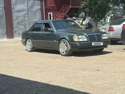 Mercedes-Benz E 200 1995 года за 3 000 000 тг. в Жаркент – фото 10