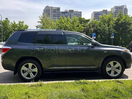 Toyota Highlander 2011 года за 13 500 000 тг. в Алматы – фото 6