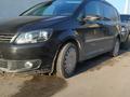 Volkswagen Touran 2011 года за 4 500 000 тг. в Шымкент – фото 3