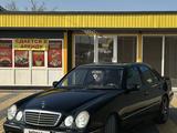 Mercedes-Benz E 55 AMG 2001 года за 4 500 000 тг. в Тараз – фото 3