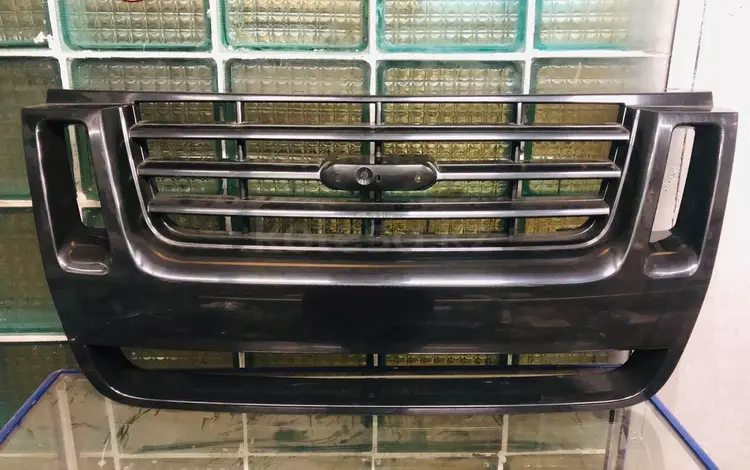 Решетка радиатора на Ford Explorer 06-10 за 1 234 тг. в Алматы