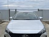 Hyundai Accent 2020 годаүшін8 100 000 тг. в Атырау – фото 2