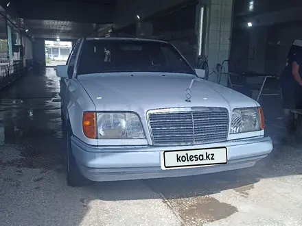Mercedes-Benz E 200 1993 года за 2 500 000 тг. в Кокшетау – фото 15