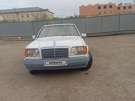 Mercedes-Benz E 200 1993 года за 2 500 000 тг. в Кокшетау – фото 6