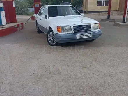 Mercedes-Benz E 200 1993 года за 2 500 000 тг. в Кокшетау – фото 8